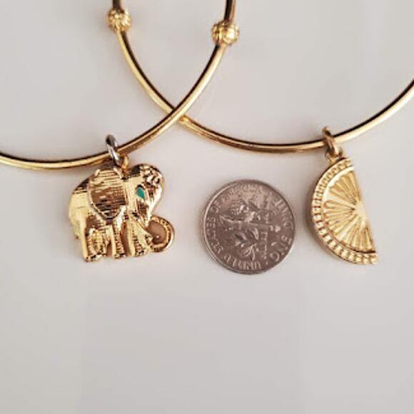 Two Lilly Pulitzer Bangles Gold Tone Orange Slice and Elephant Charms Signed - Picture 8 of 9